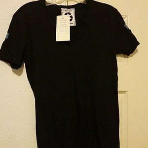 Women's g wear tshirt size M